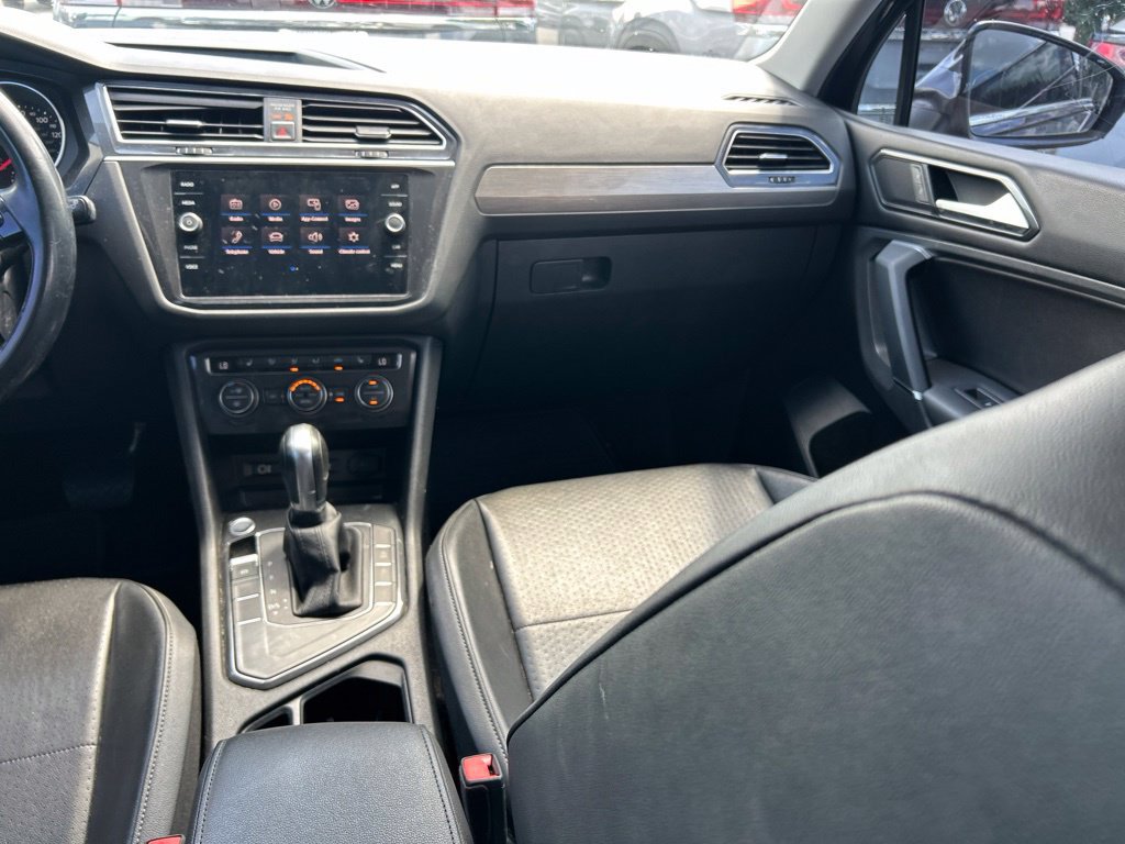 Used 2018 Volkswagen Tiguan SE FWD image 11