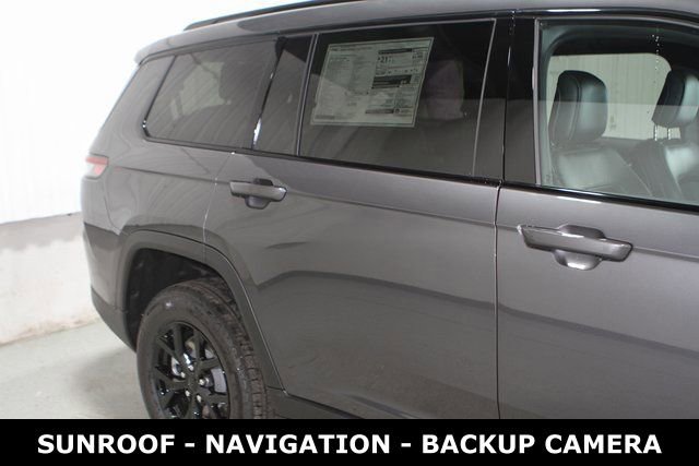 New 2025 Jeep Grand Cherokee L Altitude image 4