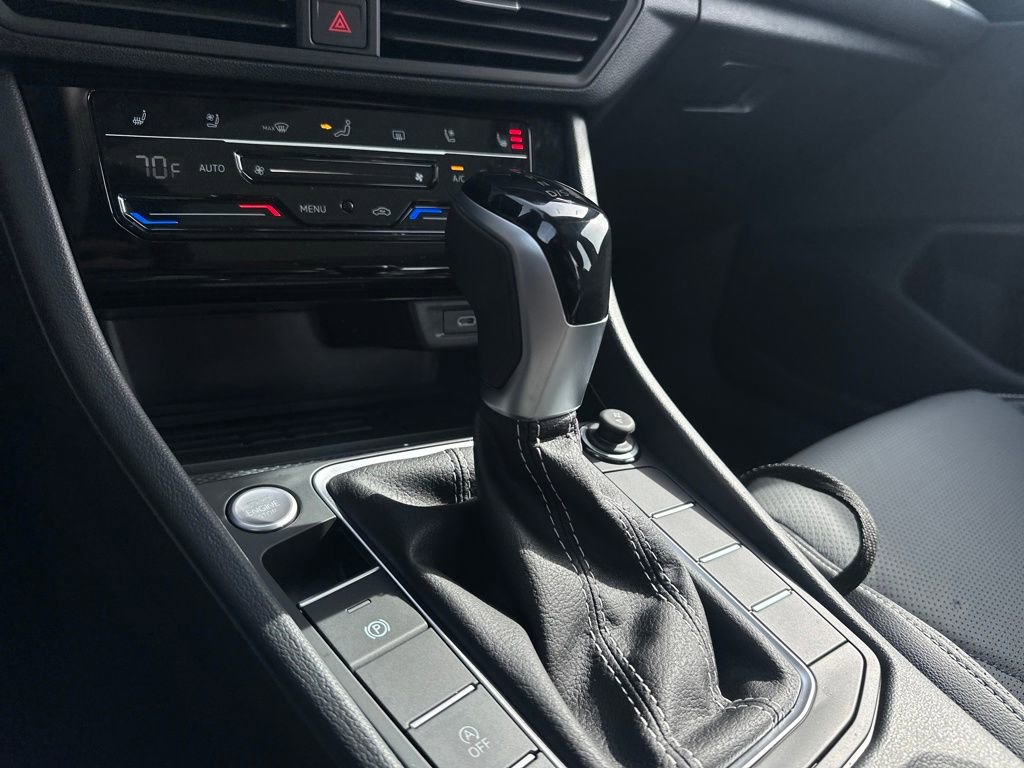 New 2026 Volkswagen Jetta SEL FWD image 24