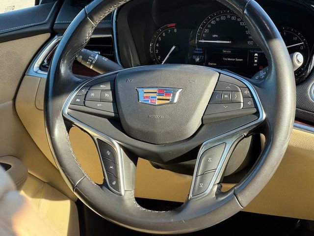 Used 2018 Cadillac XT5 Luxury w/ Driver Awareness Package image 12