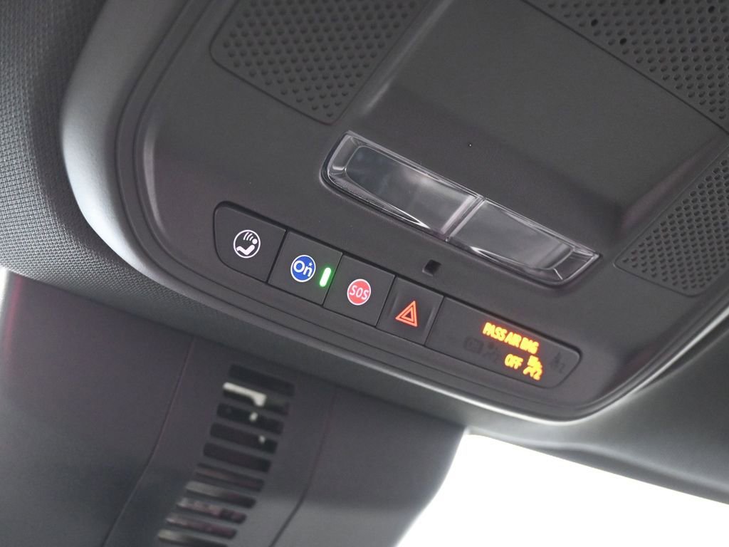 Used 2024 Chevrolet Traverse LS image 20