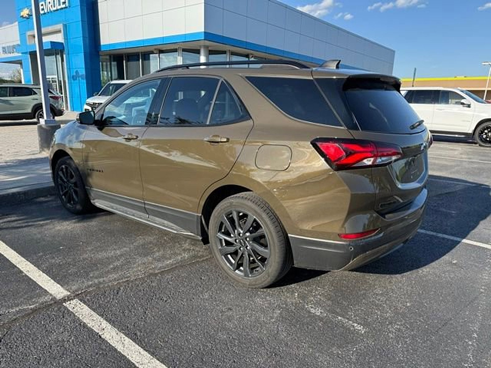 Certified 2023 Chevrolet Equinox RS AWD/4WD image 5