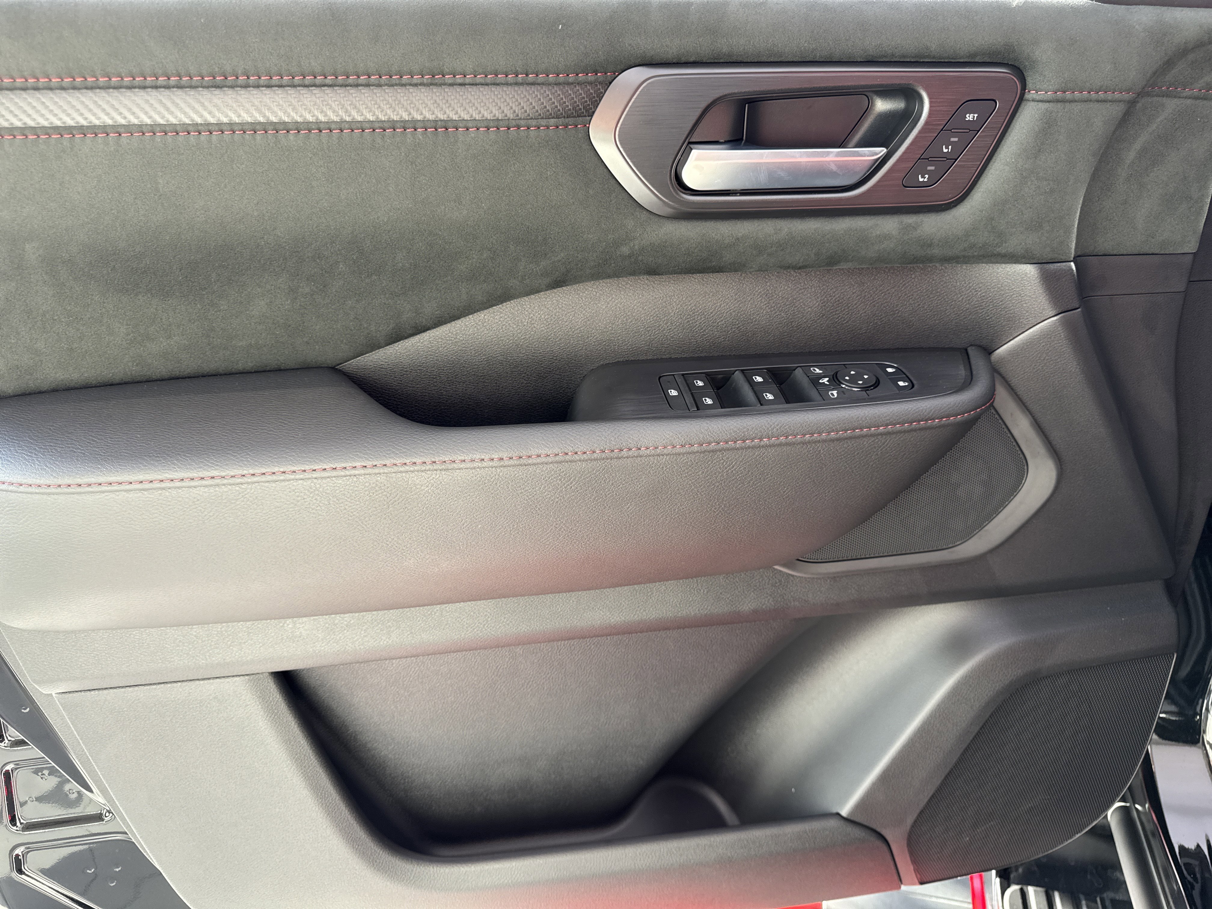 New 2026 Nissan Armada NISMO image 8