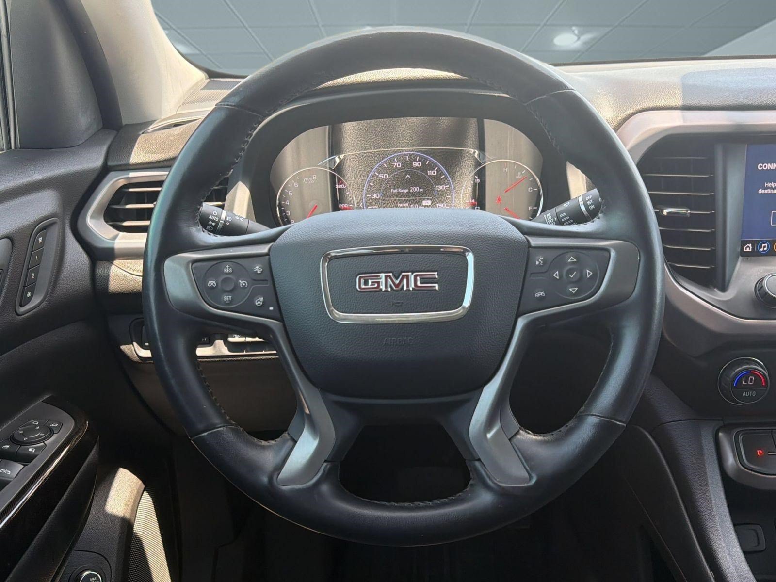 Used 2022 GMC Acadia AT4 w/ Technology Package AWD/4WD image 11