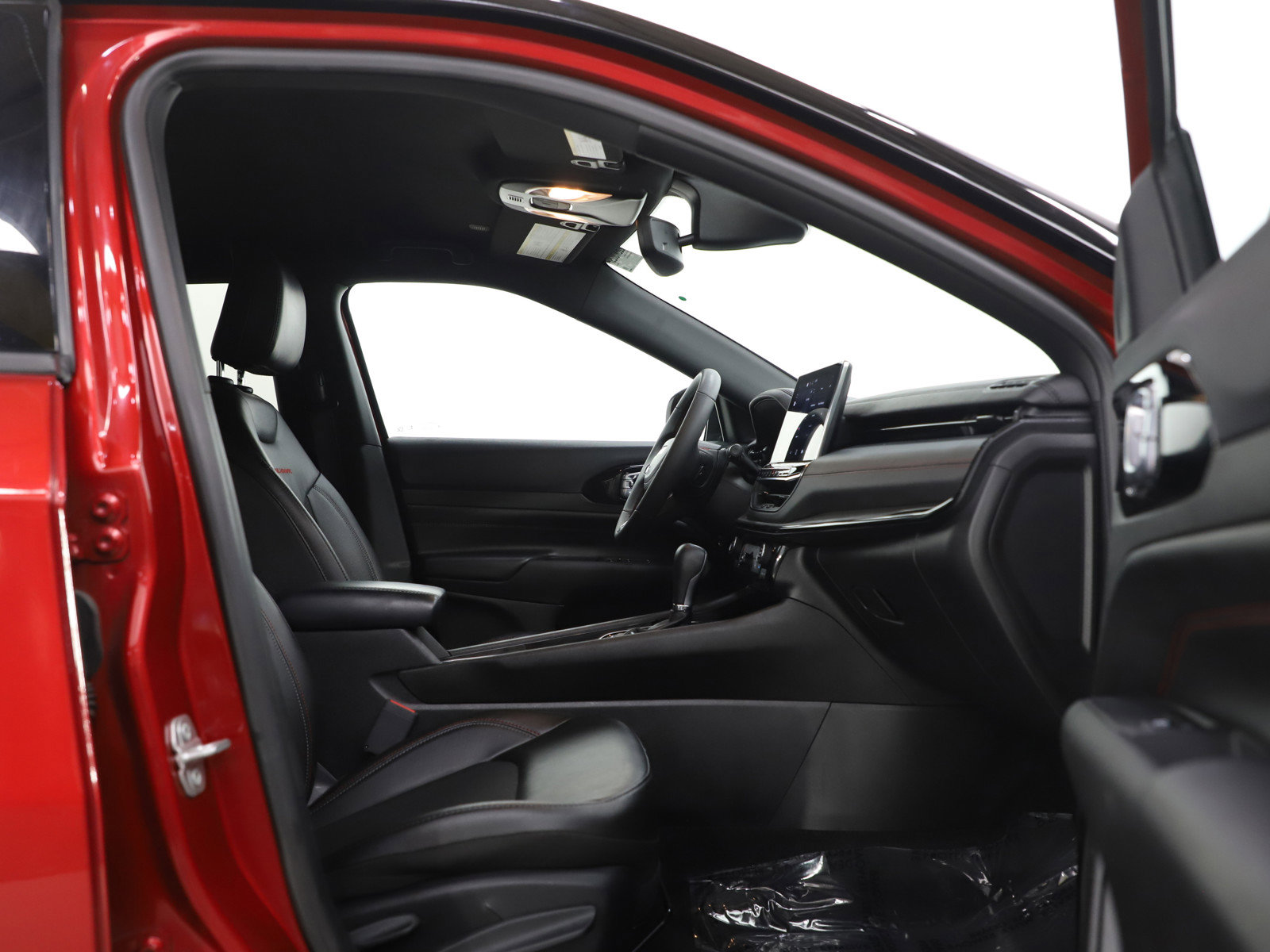 Used 2025 Jeep Compass Trailhawk image 11