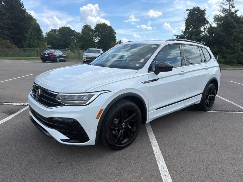 Used 2023 Volkswagen Tiguan SE R-Line FWD image 7