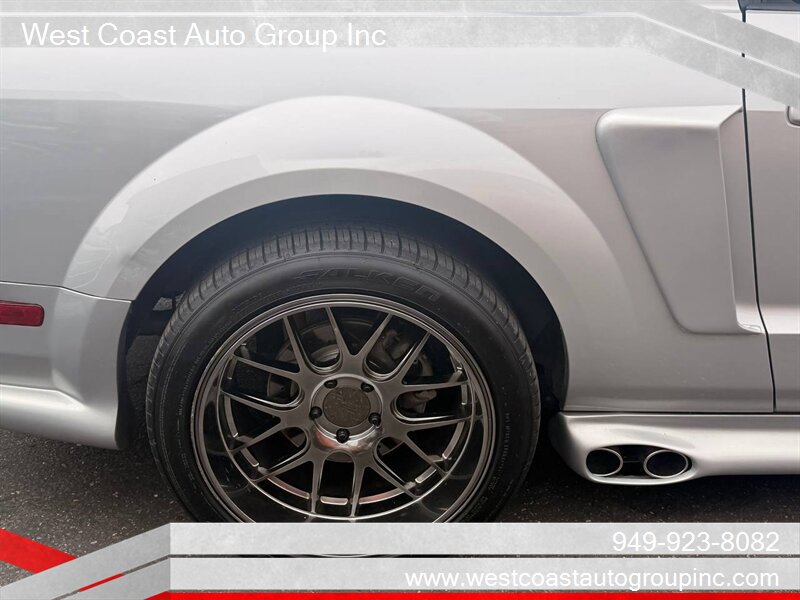 Used 2005 Ford Mustang GT RWD image 22