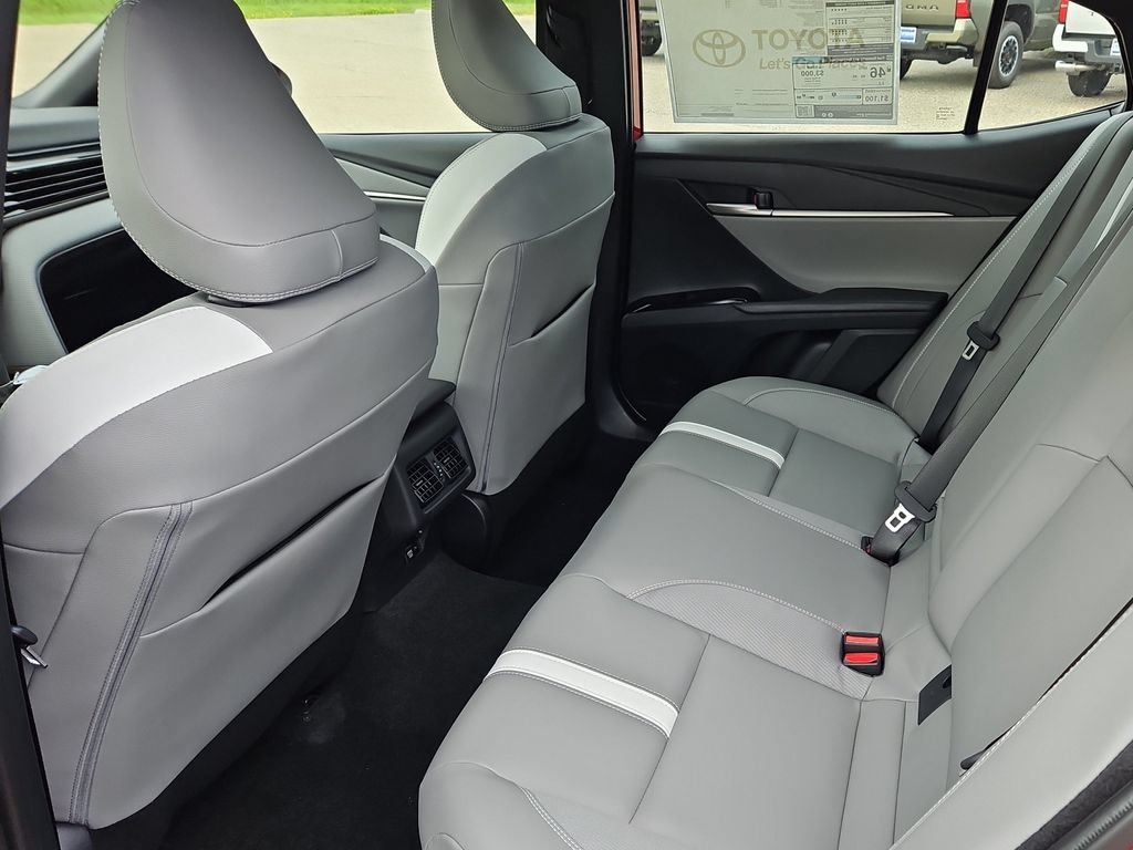 New 2026 Toyota Camry Hybrid AWD/4WD image 20