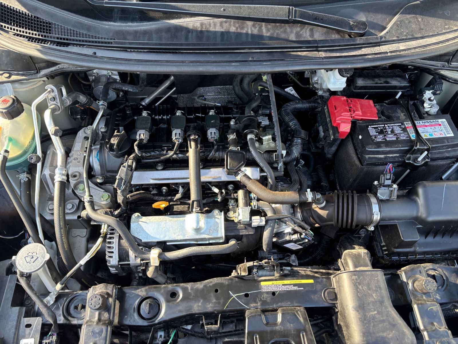 Used 2025 Nissan Versa SV FWD image 30