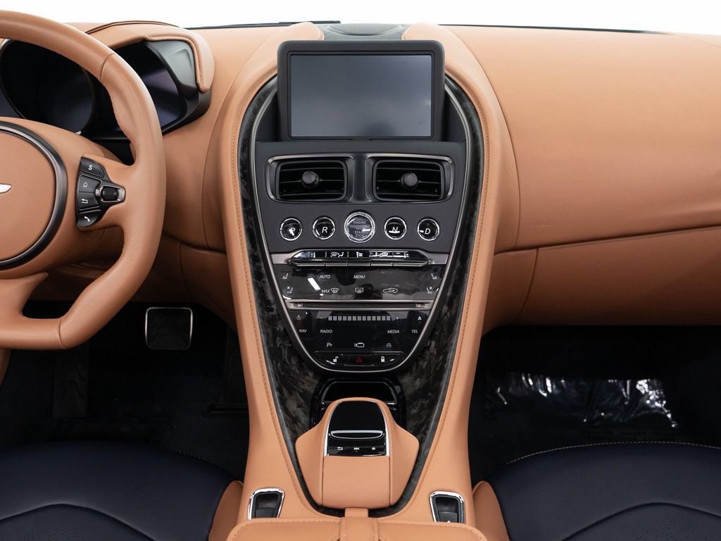 Used 2023 Aston Martin DBS Superleggera Volante RWD image 33