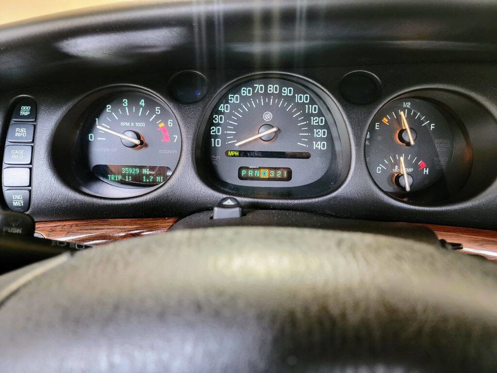 Used 2004 Buick Le Sabre Custom w/ Platinum Edition FWD image 34