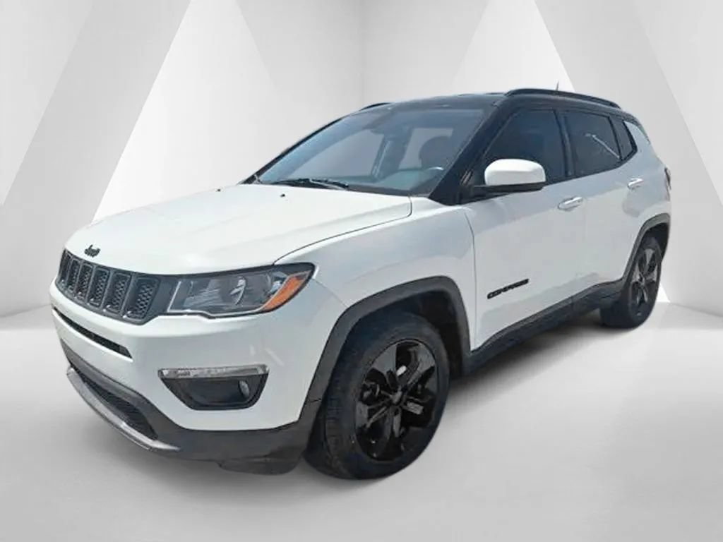 Used 2021 Jeep Compass Latitude FWD image 3