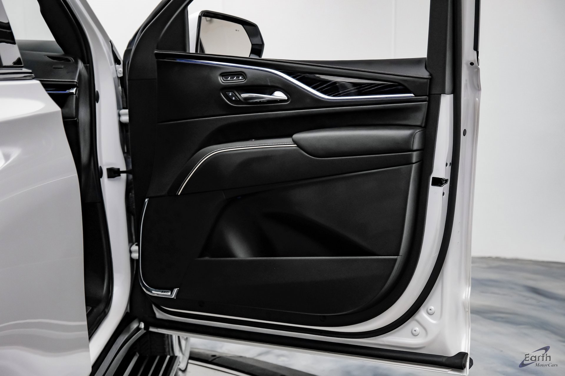 Used 2023 Cadillac Escalade V image 86