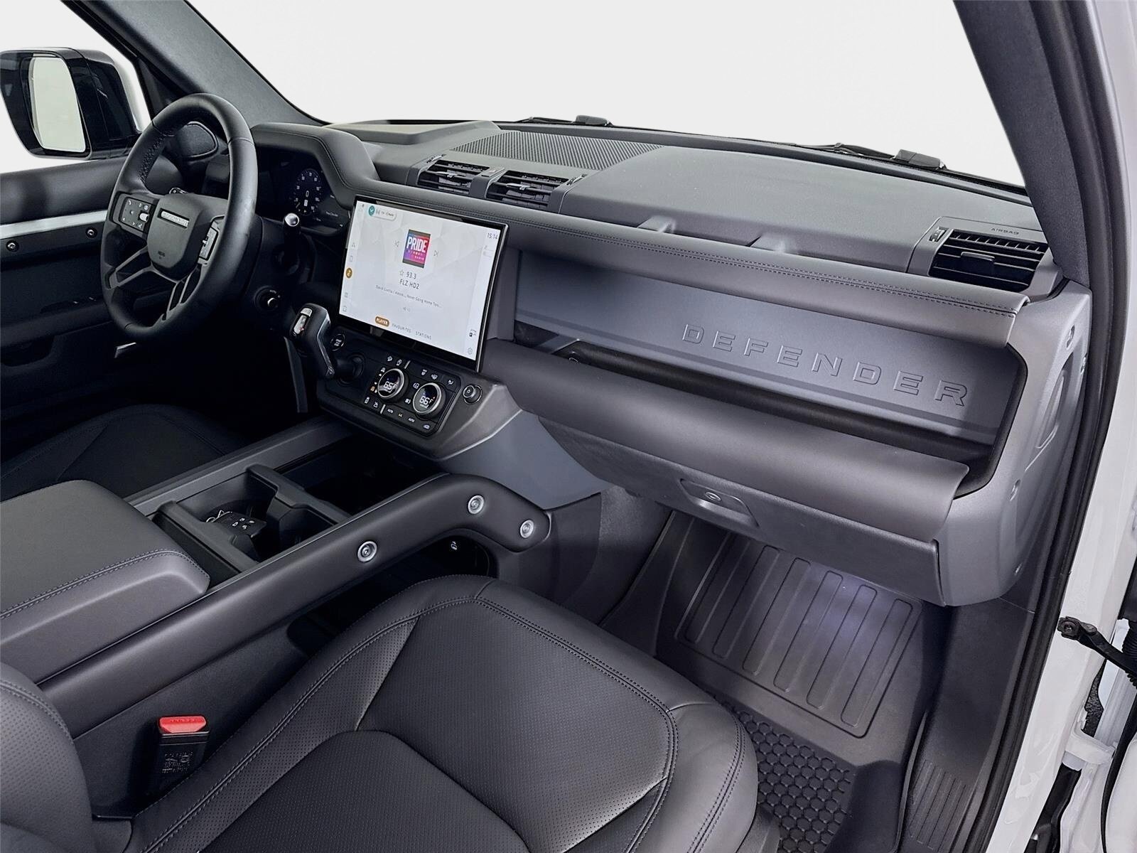 New 2026 Land Rover Defender 110 X-Dynamic SE AWD/4WD image 31
