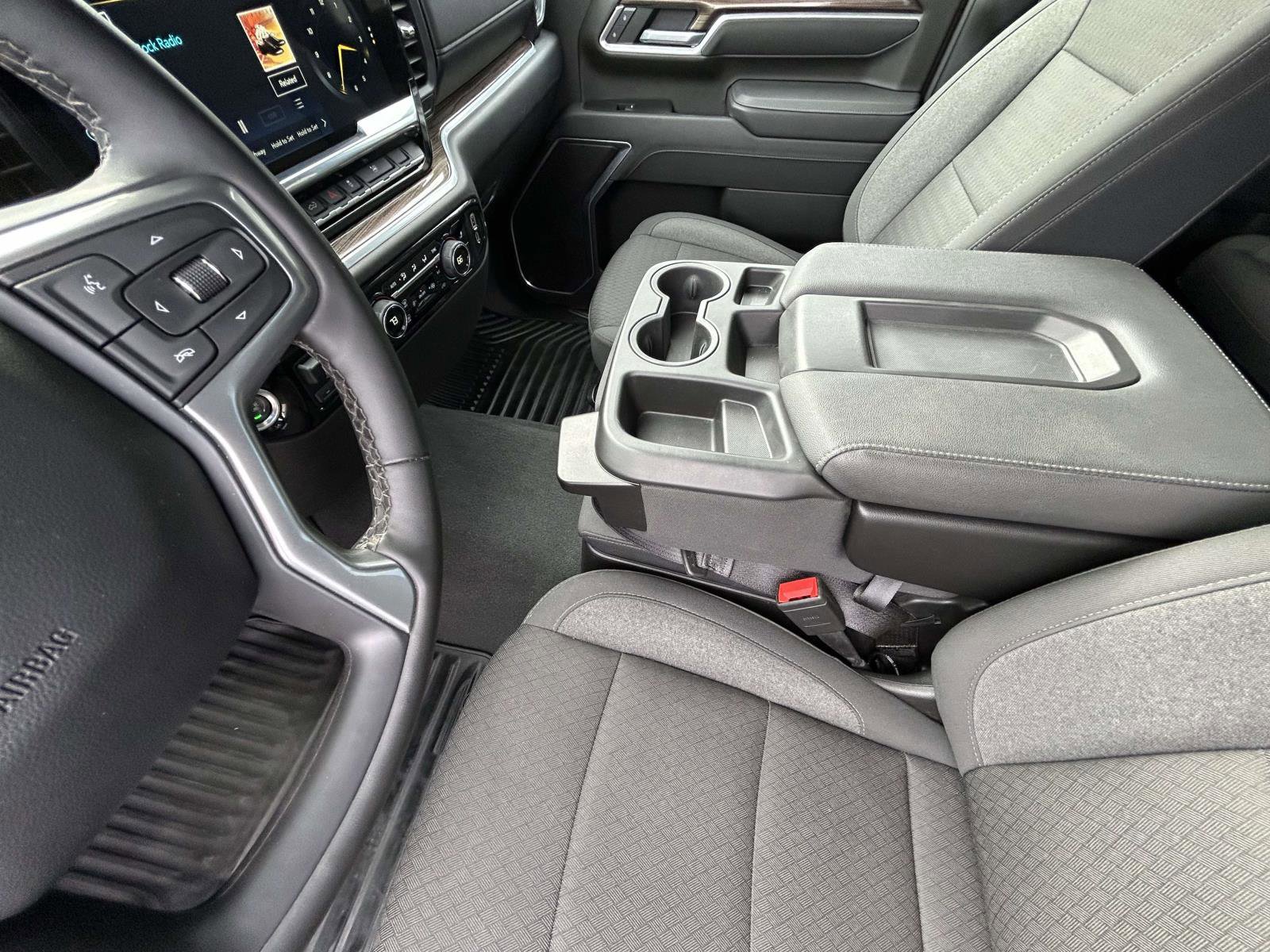 Used 2025 Chevrolet Silverado 2500 LT w/ Safety Package image 10