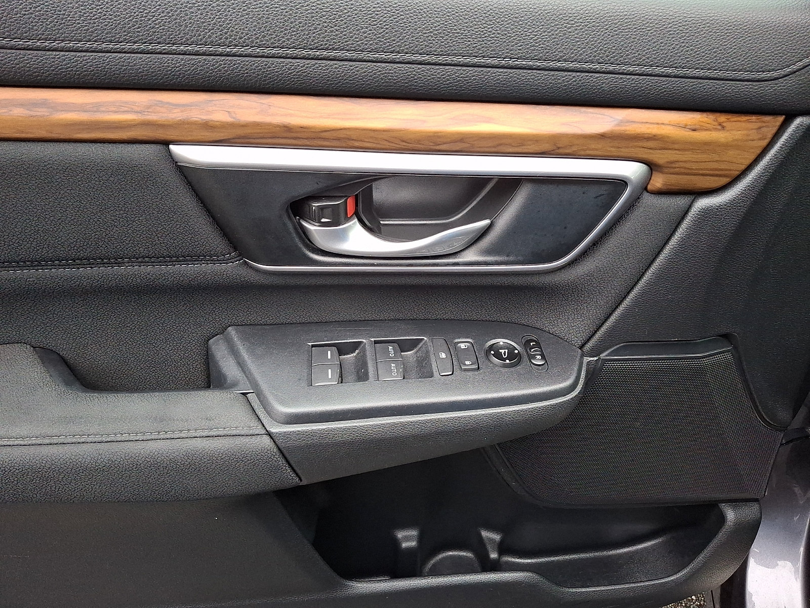 Used 2019 Honda CR-V EX image 13