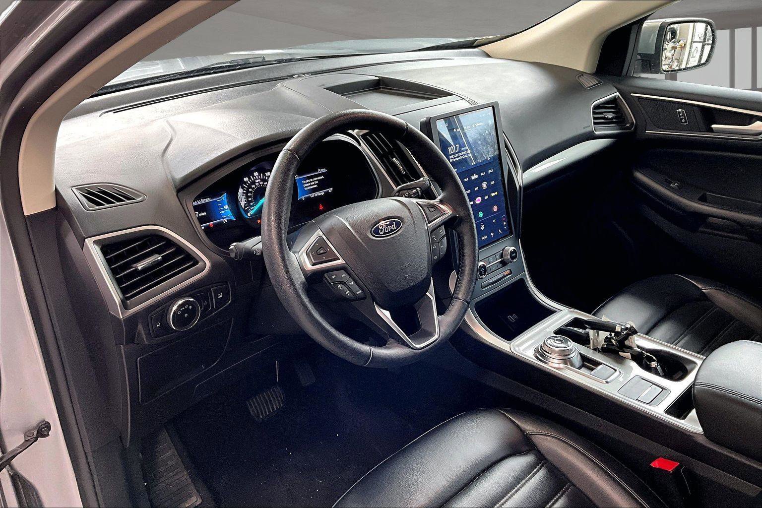 Used 2023 Ford Edge SEL image 15