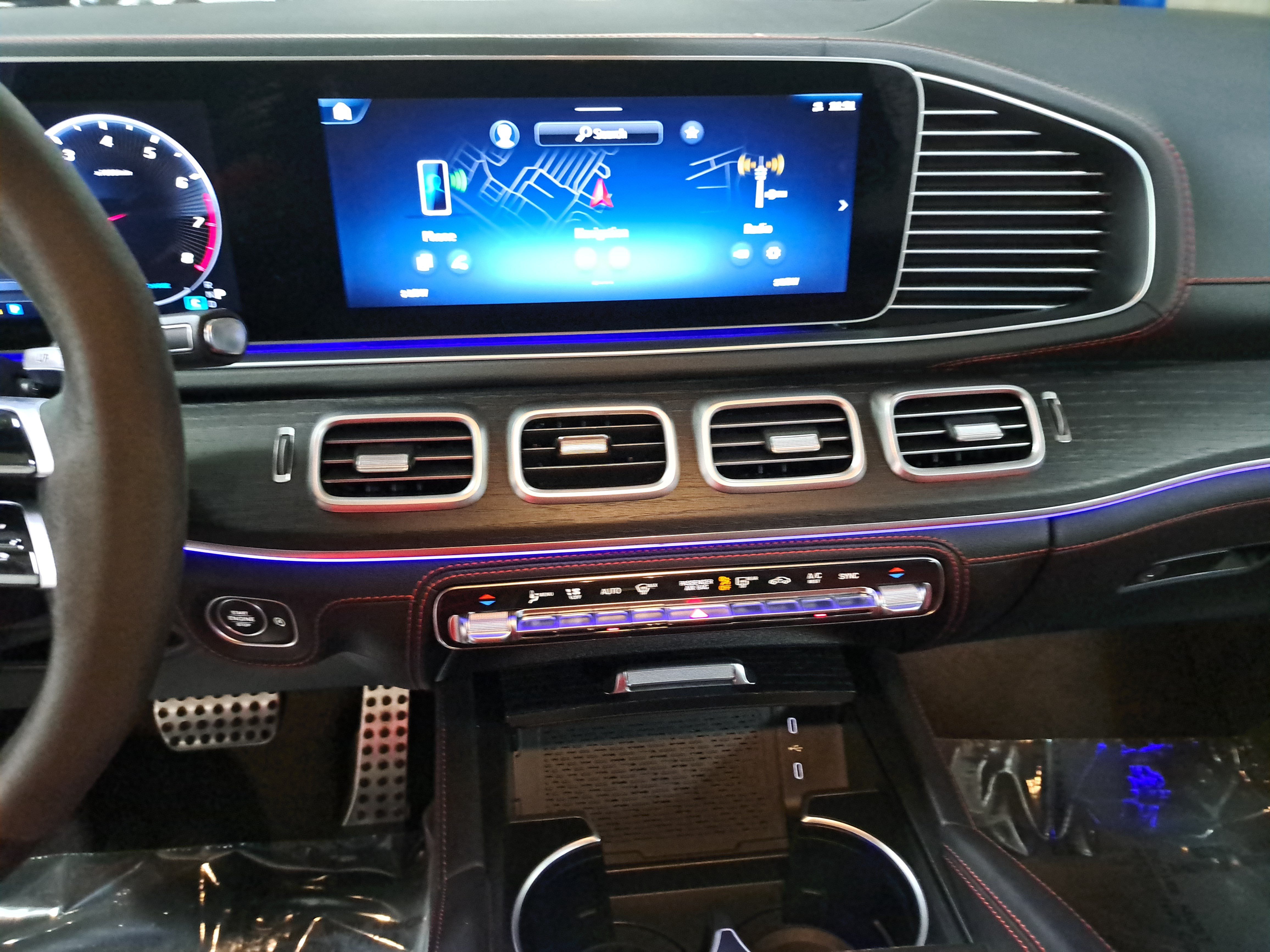 Certified 2025 Mercedes-Benz GLE 53 AMG 4MATIC image 21