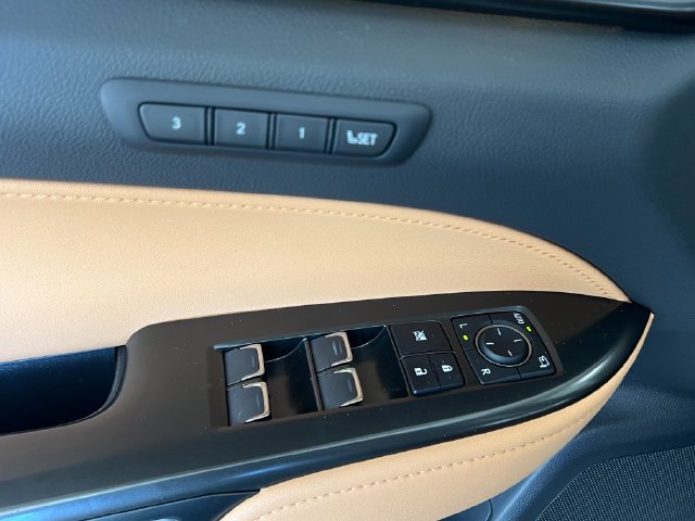 Certified 2025 Lexus NX 450h+ AWD w/ Accessory Package (Z2) image 29