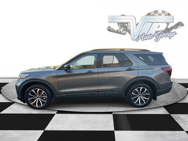 Used 2023 Ford Explorer ST-Line AWD/4WD image 9