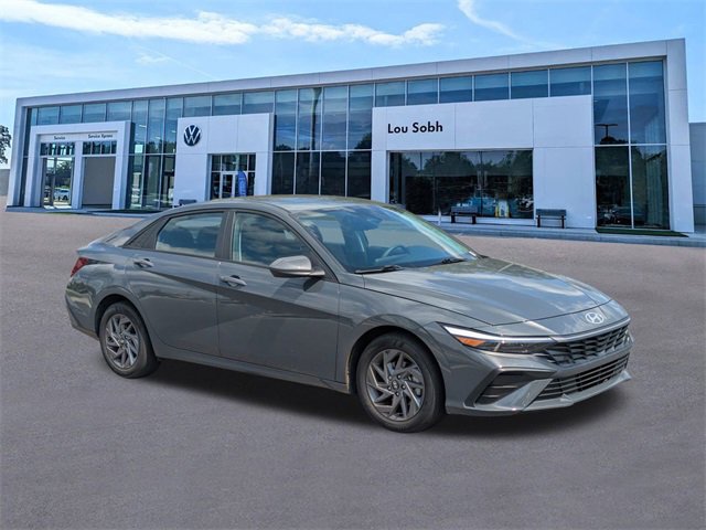 Used 2024 Hyundai Elantra SEL