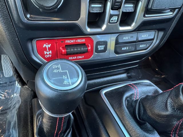 Used 2019 Jeep Wrangler Unlimited Rubicon w/ Dual Top Group AWD/4WD image 28
