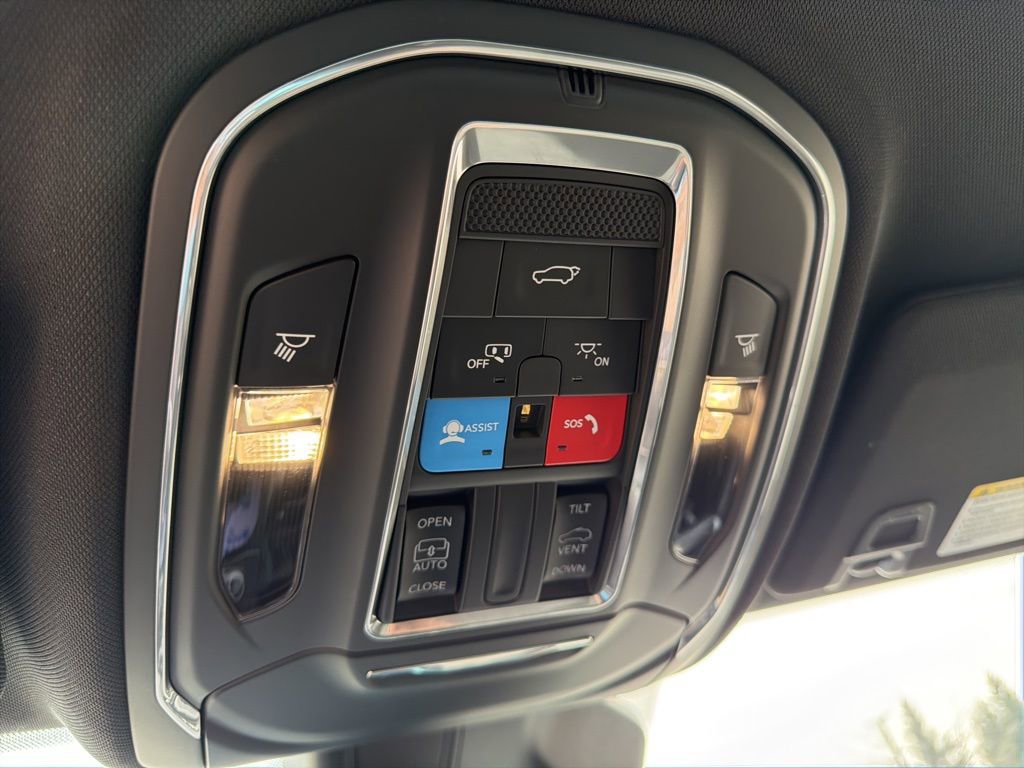 Certified 2024 Jeep Grand Cherokee L Altitude image 10