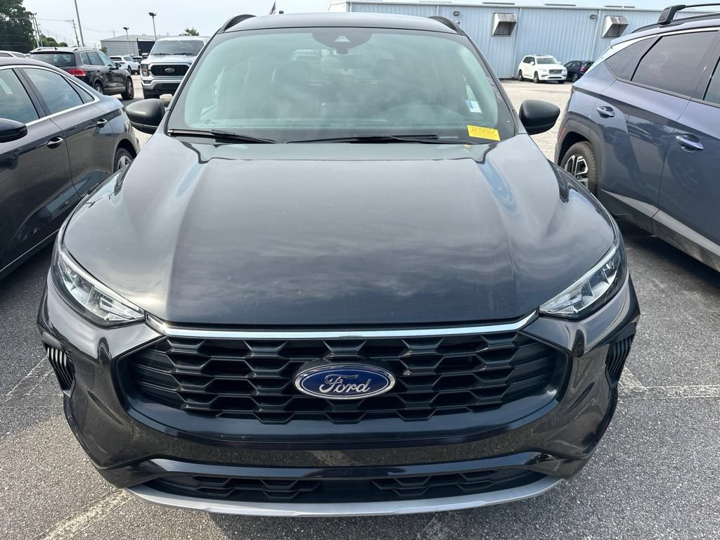 Used 2024 Ford Escape ST-Line FWD image 2