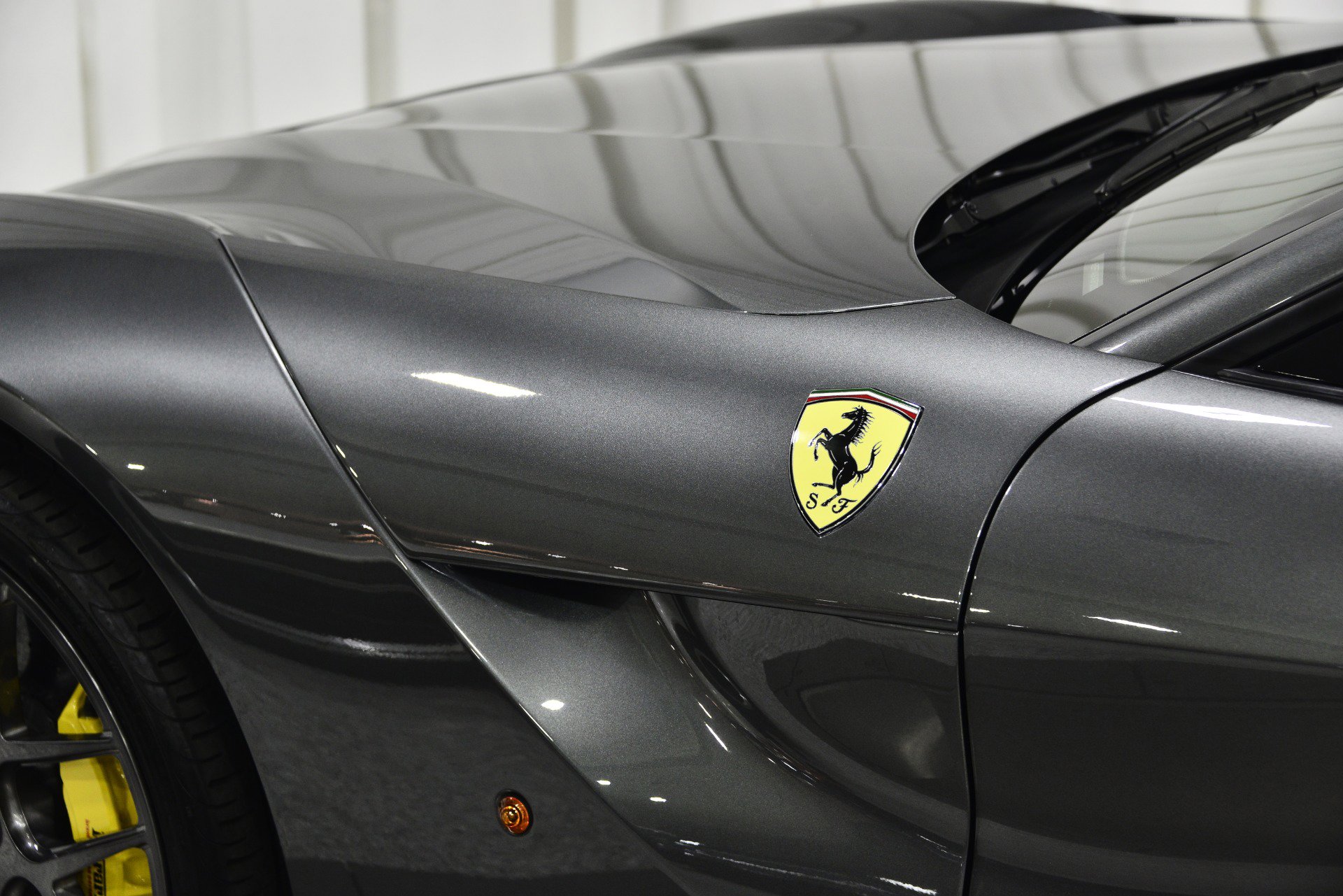 Used 2015 Ferrari F12 Berlinetta image 30