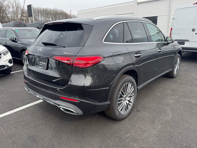 Used 2026 Mercedes-Benz GLC 300 4MATIC image 3