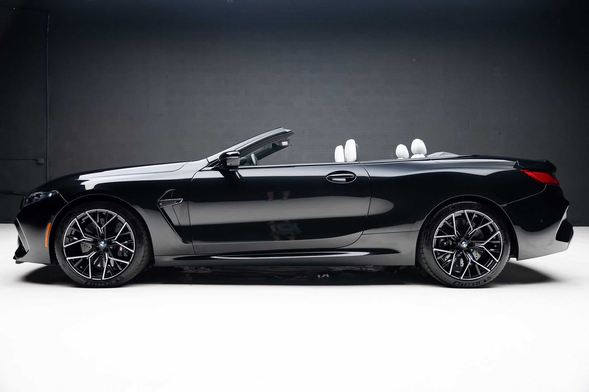 Used 2024 BMW M8 Competition image 20