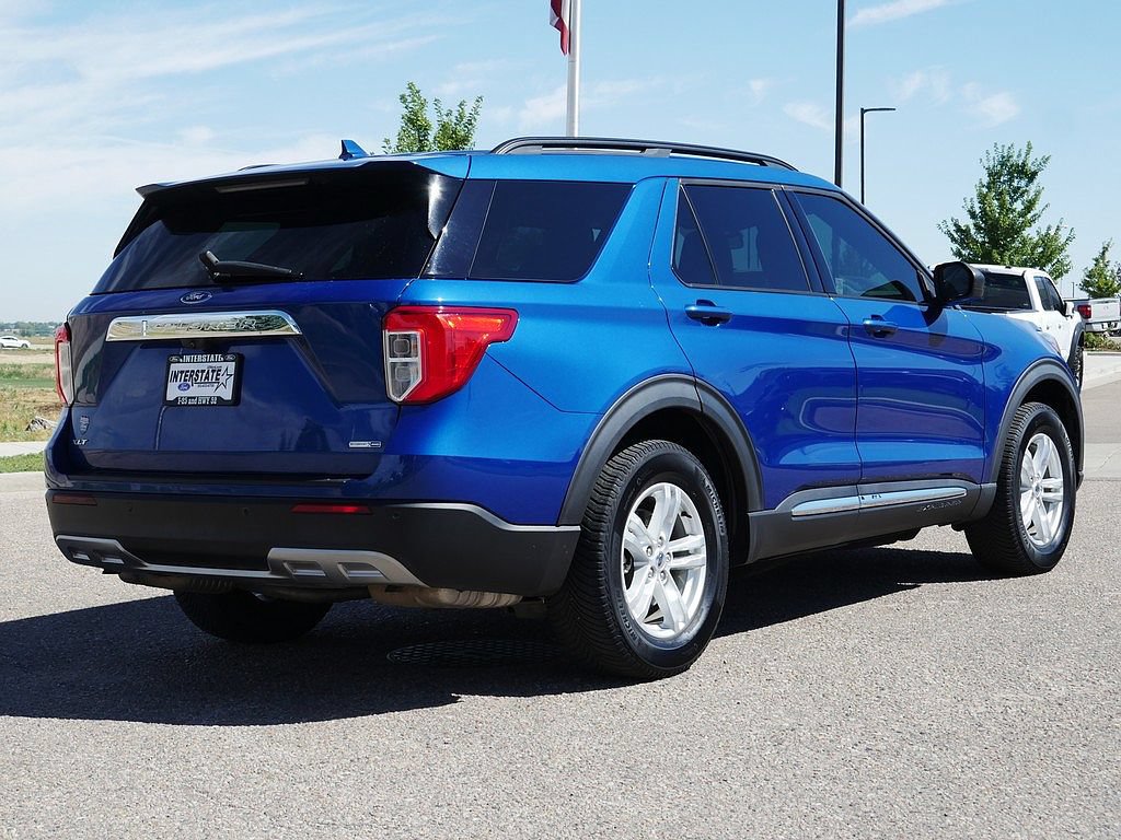 Used 2020 Ford Explorer XLT w/ Equipment Group 202A AWD/4WD image 6