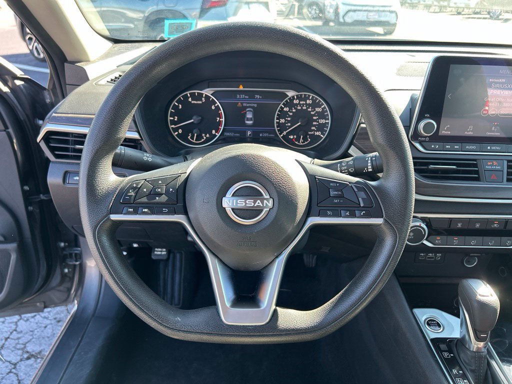 Used 2024 Nissan Altima 2.5 SV FWD image 19