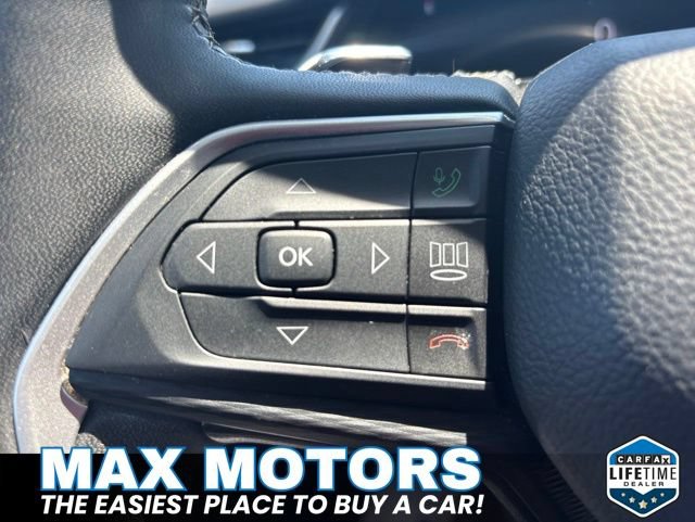 Used 2023 Jeep Grand Cherokee L Laredo w/ Luxury Tech Group I AWD/4WD image 37