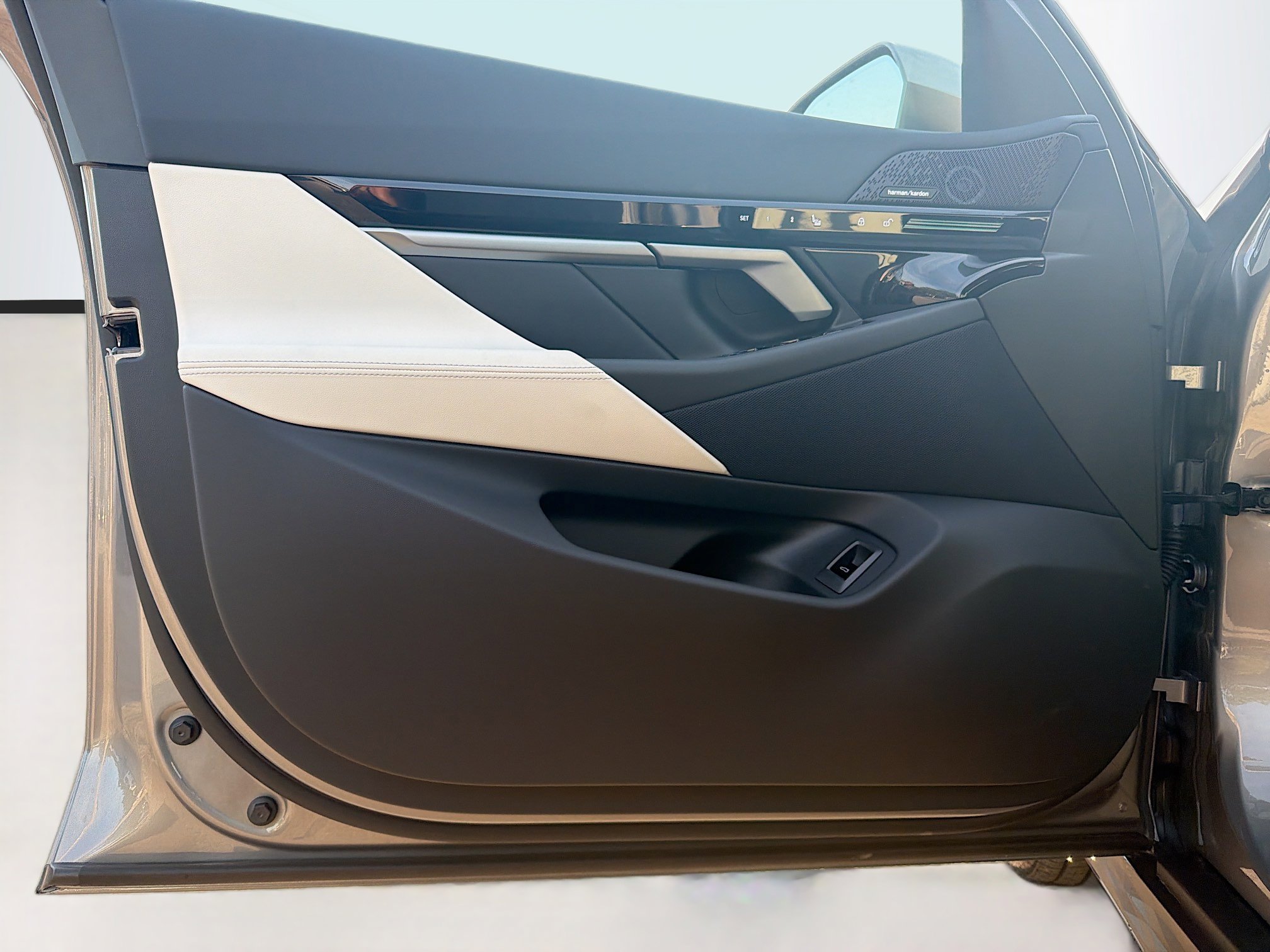 New 2026 BMW 530i w/ Convenience Package image 22