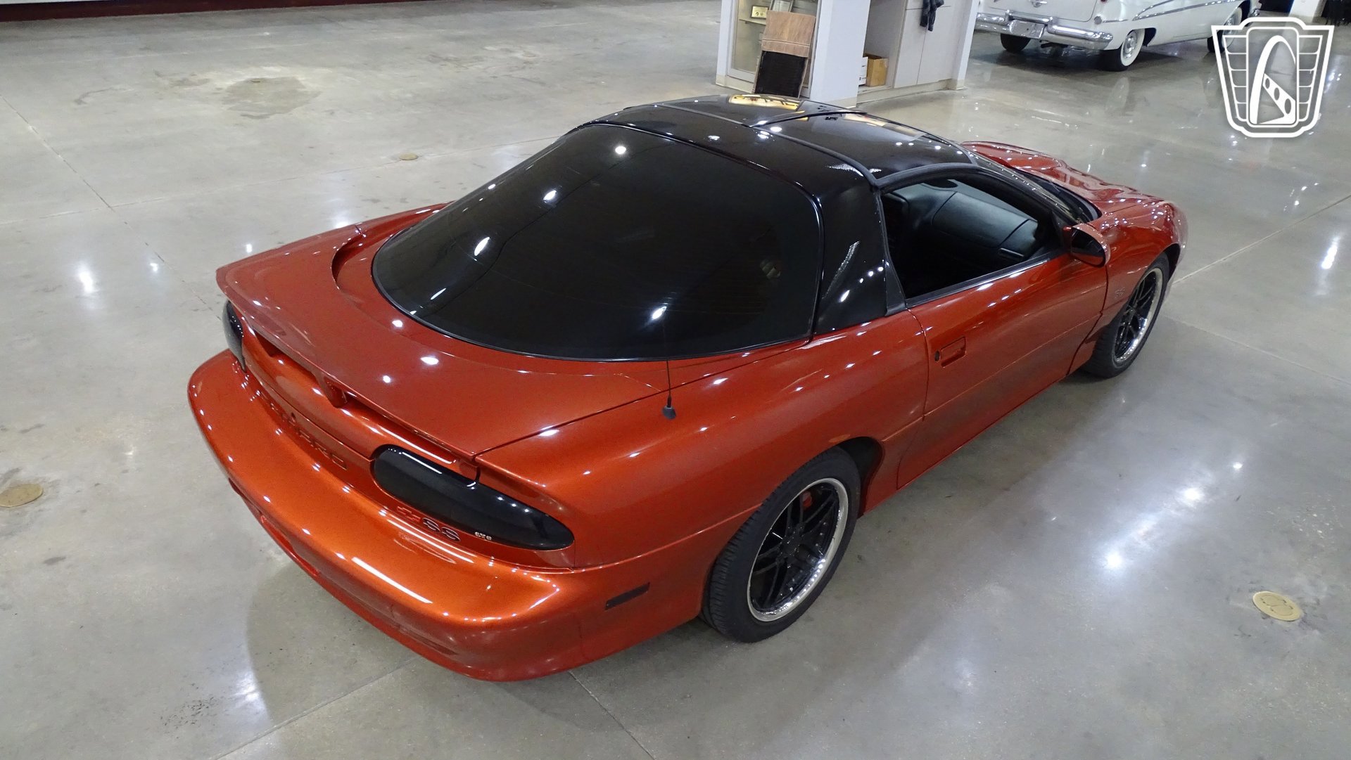 Used 2001 Chevrolet Camaro Z28 w/ SS Performance/Appearance Pkg RWD image 14