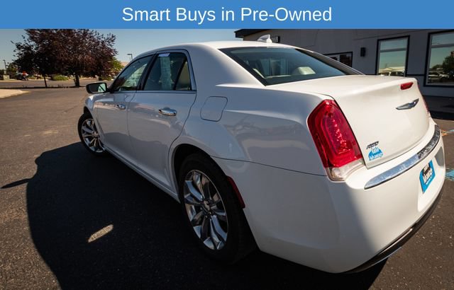 Used 2017 Chrysler 300 C w/ Light Group AWD/4WD image 14