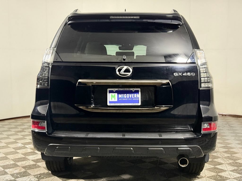 Used 2023 Lexus GX 460 w/ Black Line Special Edition AWD/4WD image 5