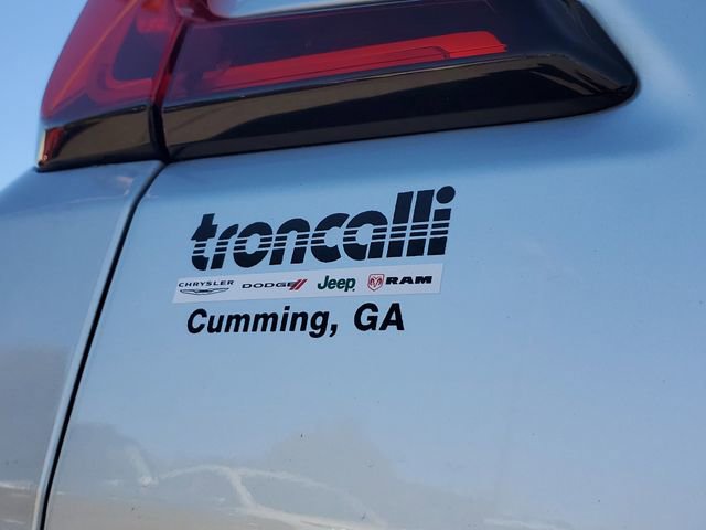 Used 2022 Cadillac XT4 Premium Luxury w/ Enhanced Visibility Package image 9