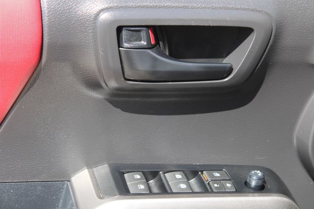 Used 2023 Toyota Tacoma SR5 RWD image 17