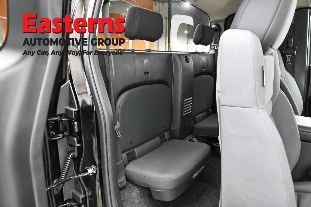 Used 2022 Nissan Frontier S image 23