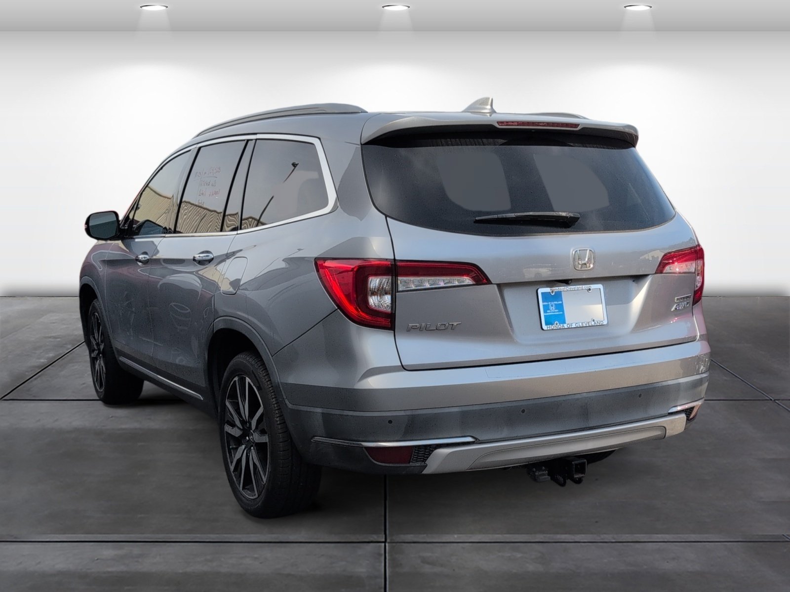 Certified 2020 Honda Pilot Touring image 3