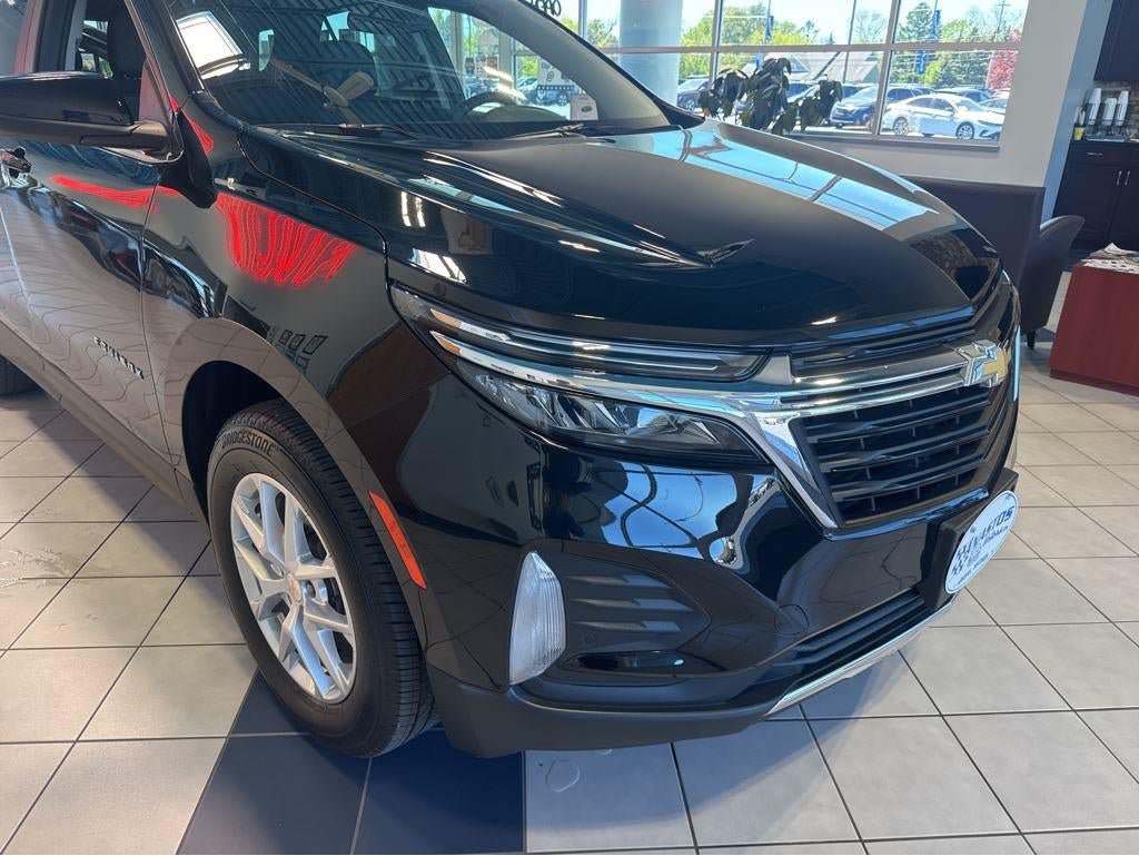 Used 2023 Chevrolet Equinox LT AWD/4WD image 5