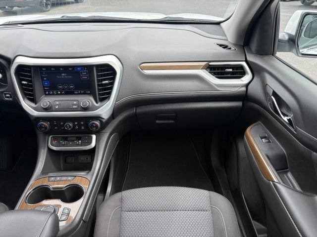 Used 2023 GMC Acadia SLE w/ Driver Convenience Package FWD image 26