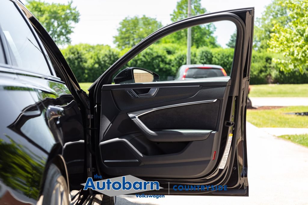 Used 2021 Audi RS 6 AWD/4WD image 27