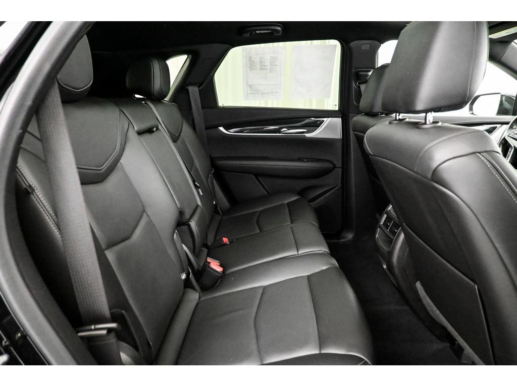 Certified 2022 Cadillac XT5 Premium Luxury image 18