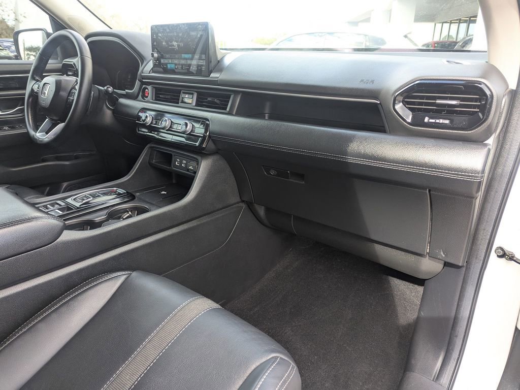 Used 2024 Honda Pilot EX-L image 10