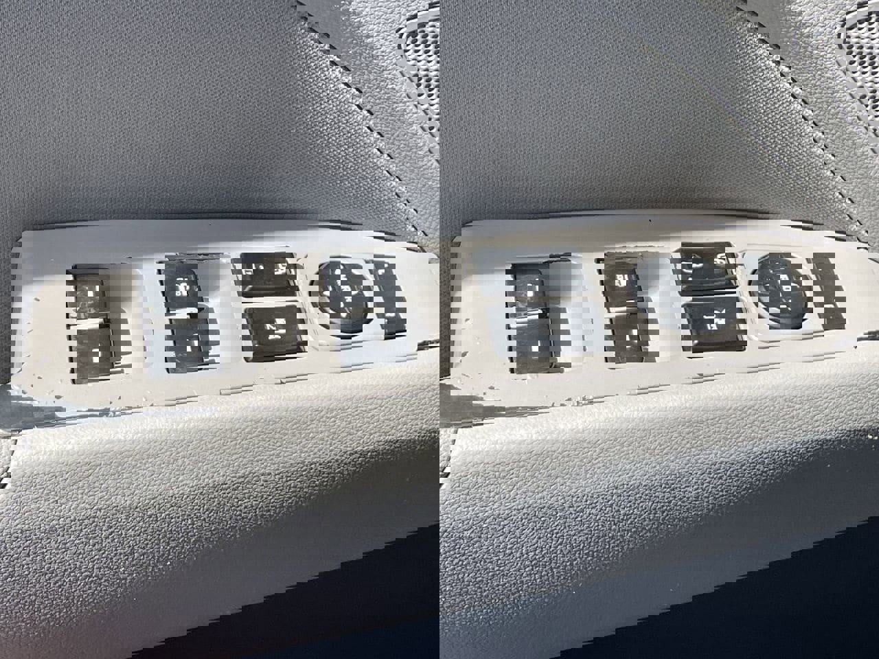 Used 2020 Hyundai Elantra SEL FWD image 20