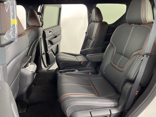 New 2026 Nissan Armada SL w/ Captain's Chari Seat Package RWD image 41