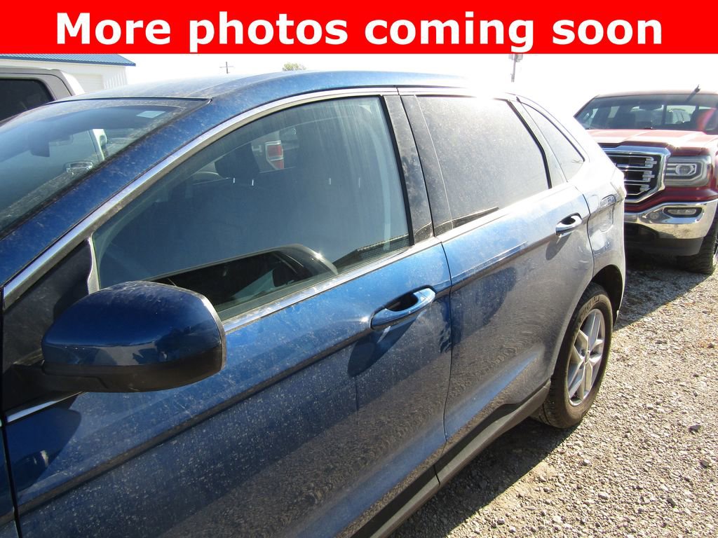 Used 2024 Ford Edge SEL w/ Convenience Package image 2